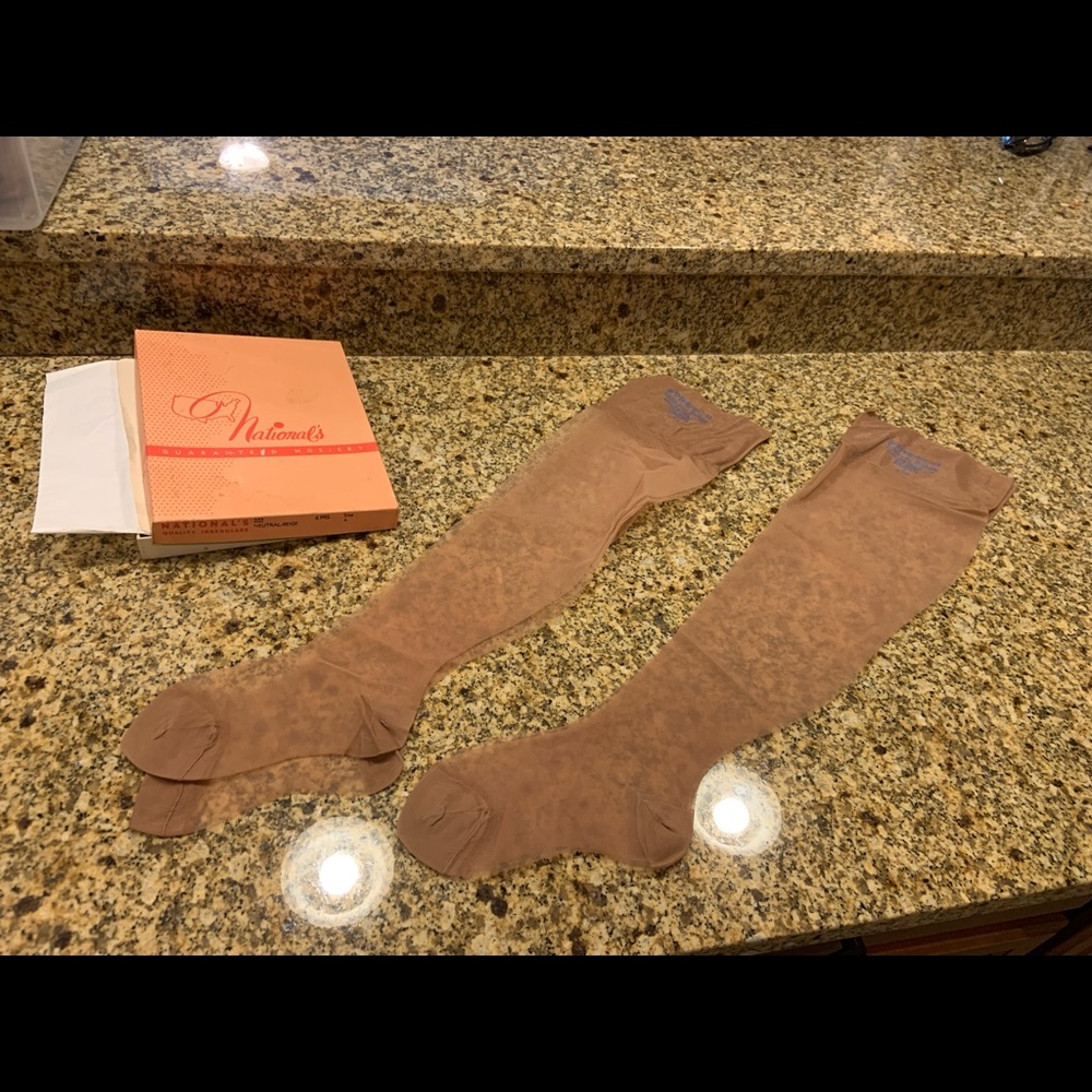 Vintage Nationals Nude Tan Thigh High stockings Size A 2 Pr in Box